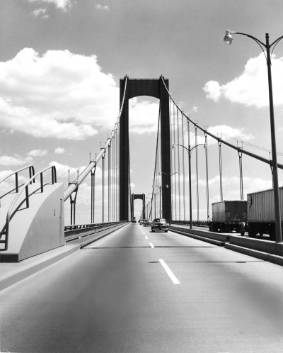 Image of a single span Delaware Memorial Bridge, showing the road