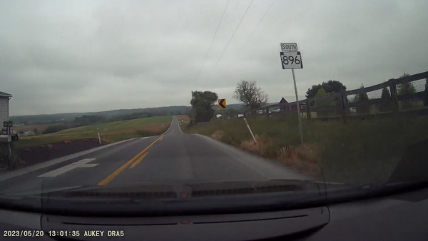 Image of PA-896 near Homeville, about halfway between Lancaster, Pennsylvania and Newark, Delaware.